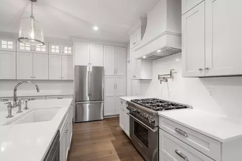 76 Brittany Dr, Cotuit, MA 02635 photo 11