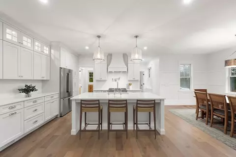 76 Brittany Dr, Cotuit, MA 02635 photo 7