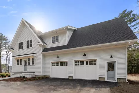 76 Brittany Dr, Cotuit, MA 02635 photo 4