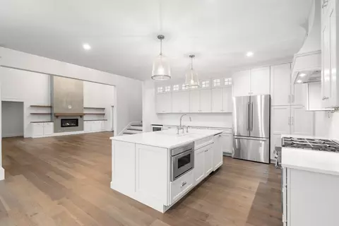 76 Brittany Dr, Cotuit, MA 02635 photo 9