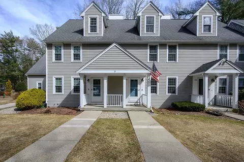 129 Twin Lakes Dr #129, Halifax, MA 02338