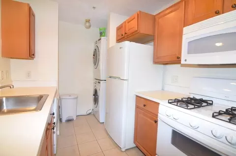39 Broadway #209, Malden, MA 02148