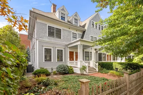 33 Trowbridge St #A, Cambridge, MA 02138