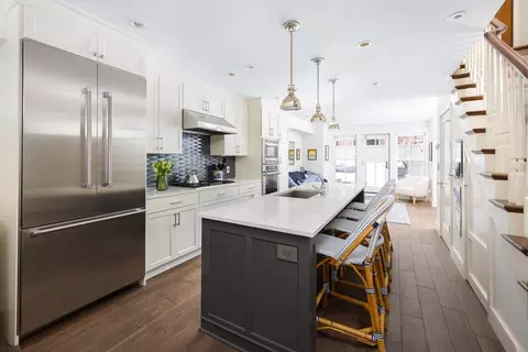 3 Lawrence St, Boston, MA 02116