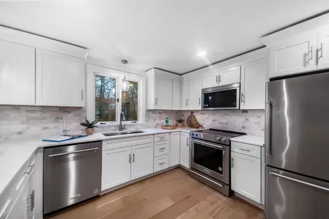 3 Sheayer Rd, Harwich, MA 02645