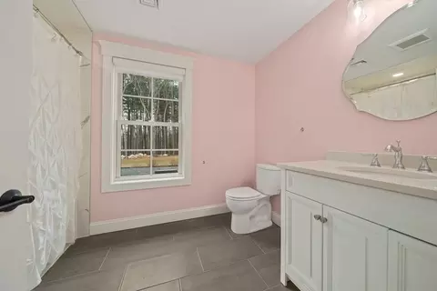 Bath - 249 York St, Canton, MA 02021 photo 3 of 4