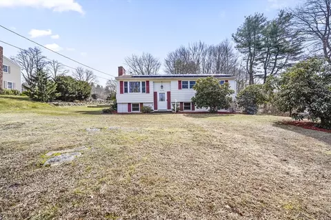 43 Colonial Dr, Athol, MA 01331
