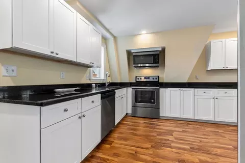 30 Prospect St #2, Gloucester, MA 01930 photo 4