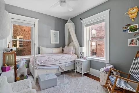 Bedroom - 6 Parkway Rd #1, Brookline, MA 02445 photo 3 of 3