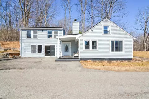22 Corliss Hill Rd, Haverhill, MA 01830