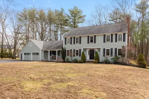233 Ward St, Hingham, MA 02043