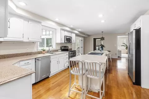 233 Ward St, Hingham, MA 02043 photo 13