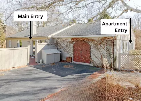 7 Woodvale Ln, Centerville, MA 02632
