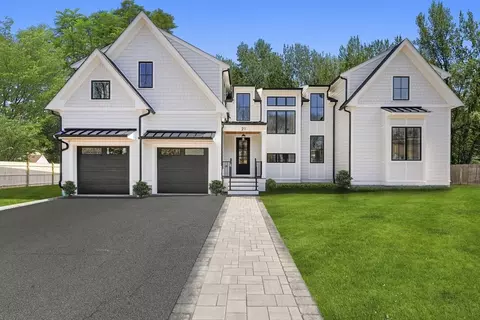 21 Centre St, Natick, MA 01760