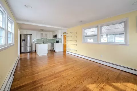 Living - 46 Burnham Rd, Lowell, MA 01852 photo 1 of 6