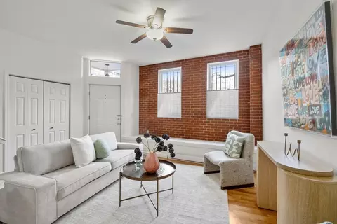 138 Prince St #1, Boston, MA 02113