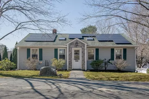 107 Richardson St, Warren, MA 01083