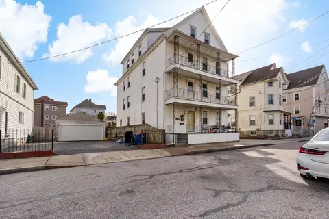 82 Crapo St, New Bedford, MA 02740