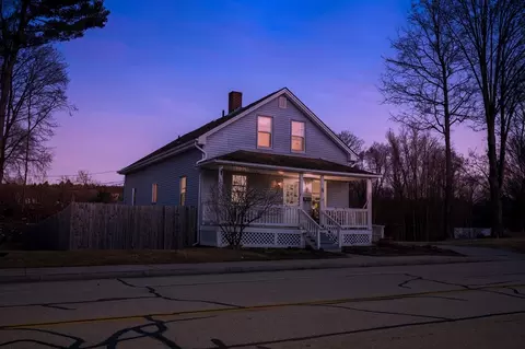 79 Eastford Rd, Southbridge, MA 01550