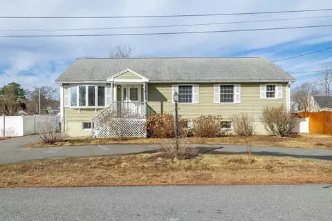 19 Cedarwood Rd, Billerica, MA 01821