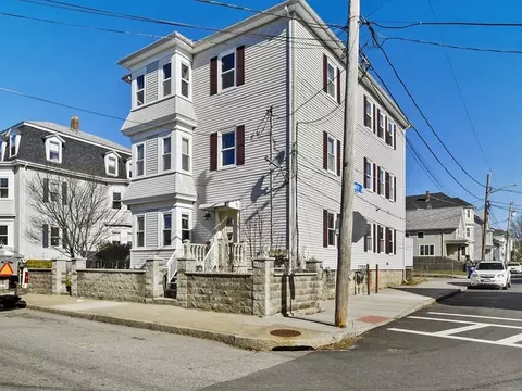 936 Locust St, Fall River, MA 02720 photo 2