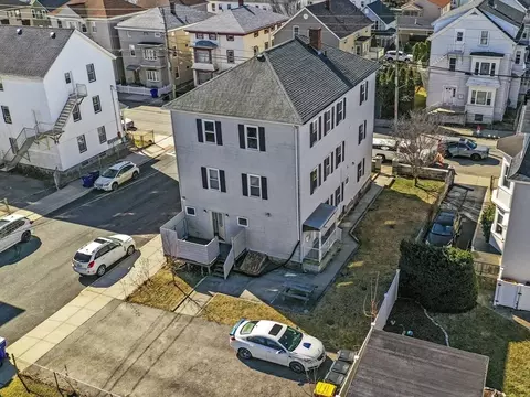 936 Locust St, Fall River, MA 02720 photo 4