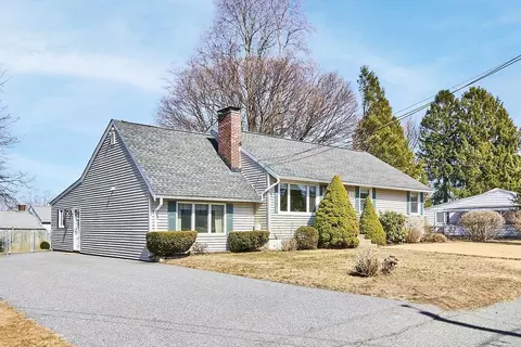 59 Porter Rd, Marlborough, MA 01752