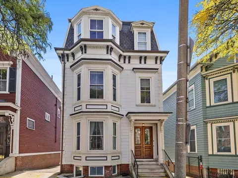 765 E Broadway #1, Boston, MA 02127