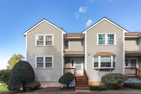 77 Patrick Rd #77, Tewksbury, MA 01876