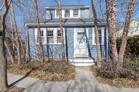 65 Stearns St, Cambridge, MA 02138