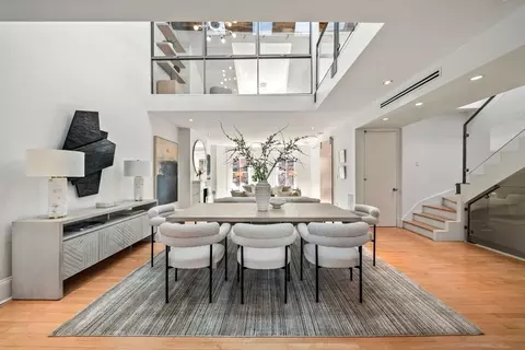 582 Massachusetts Ave #4, Boston, MA 02118