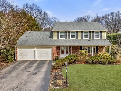 80 Oak Hill Dr, Sharon, MA 02067