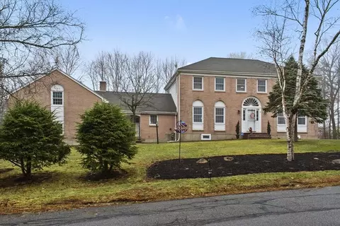 4 Blueberry Hill Rd, Andover, MA 01810