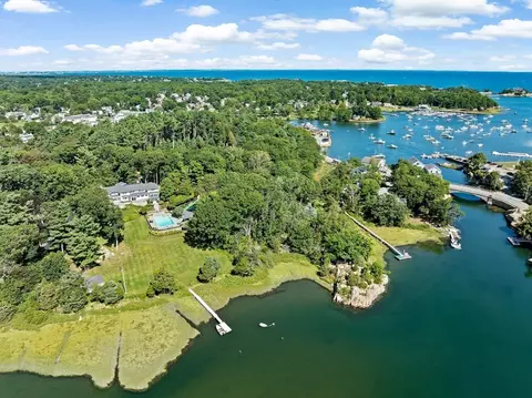 30 Black Horse Ln, Cohasset, MA 02025