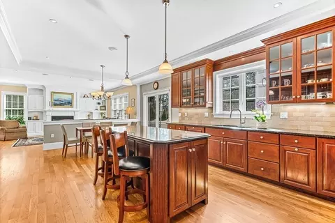 5 Mackintosh Ave, Needham, MA 02492 photo 9