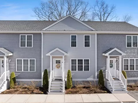 401 West St #B, East Bridgewater, MA 02333