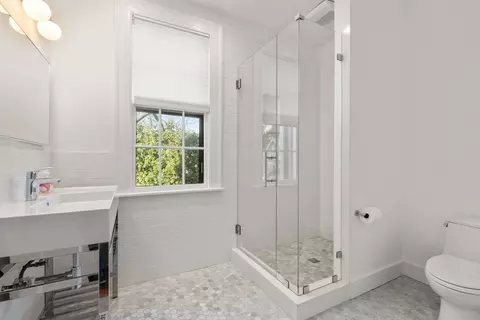 423 Walnut St, Brookline, MA 02445 photo 23