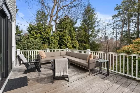 423 Walnut St, Brookline, MA 02445 photo 24