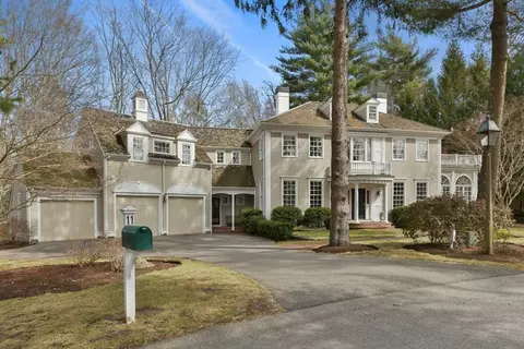 11 Olmsted Dr, Hingham, MA 02043 photo 2