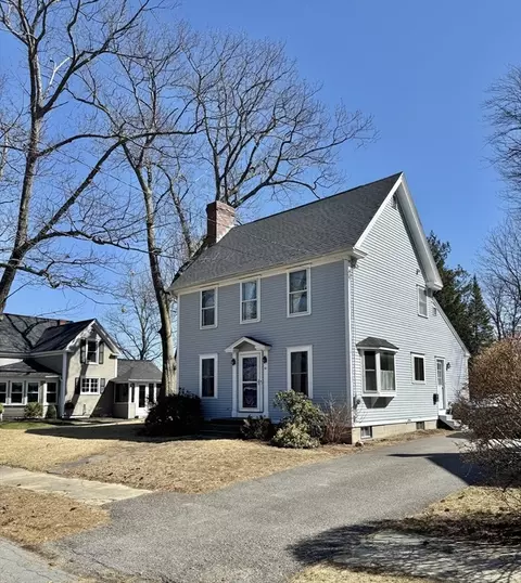 61 Grand St, Leominster, MA 01453