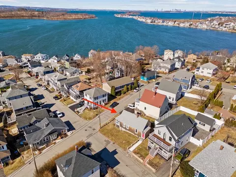 12 Fairmount Way, Hull, MA 02045