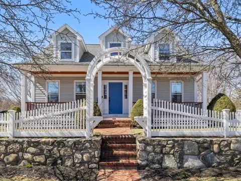 Exterior - 428 Washington St, Canton, MA 02021 photo 4 of 6