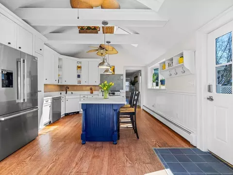 Kitchen - 428 Washington St, Canton, MA 02021 photo 3 of 3