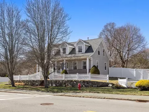 Exterior - 428 Washington St, Canton, MA 02021 photo 5 of 6