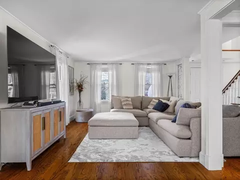 Living - 428 Washington St, Canton, MA 02021 photo 2 of 3
