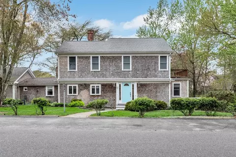 107 Wimbledon Dr, Yarmouth, MA 02673