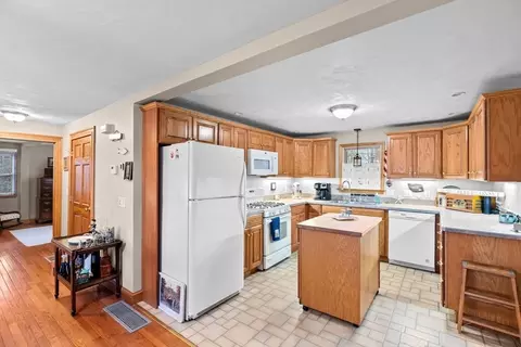7 Ladd Ave, Wareham, MA 02571 photo 12