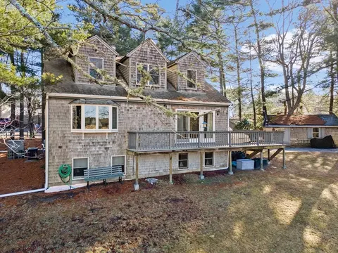 7 Ladd Ave, Wareham, MA 02571 photo 3