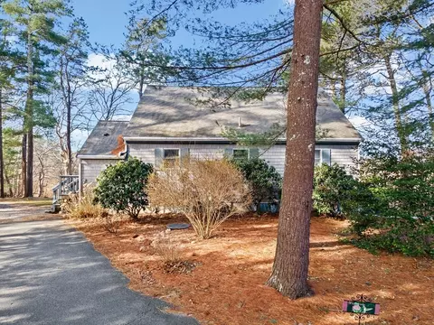 7 Ladd Ave, Wareham, MA 02571 photo 4
