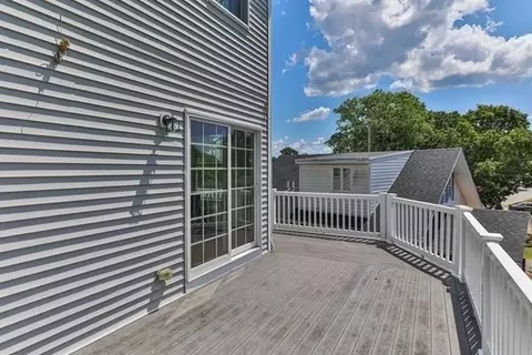 Exterior - 75 Shore Ave, Wareham, MA 02571 photo 3 of 8